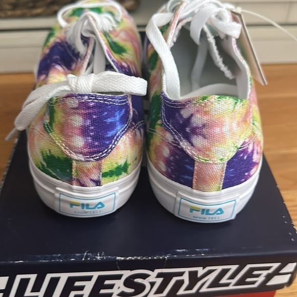 - Fila Tarp 1911 CVO tie dye woman’s size 9 new in box - Picture 5 of 10